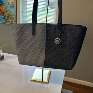 EUC - Michael Kors Blue 2 tone Women's Tote Bag